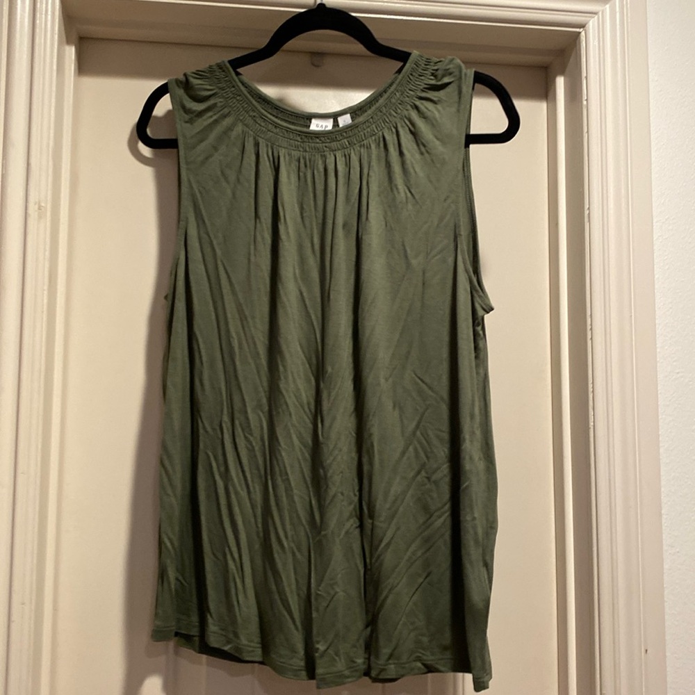 Gap Sleeveless Top